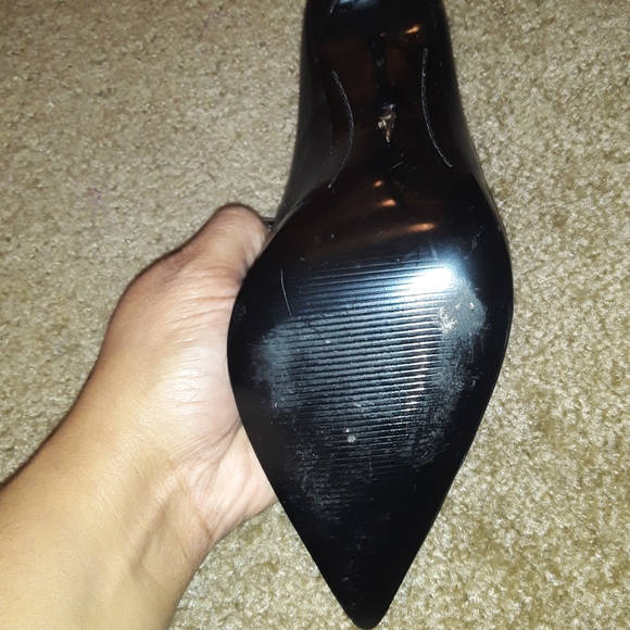 Shoes - Picture 2 of 5